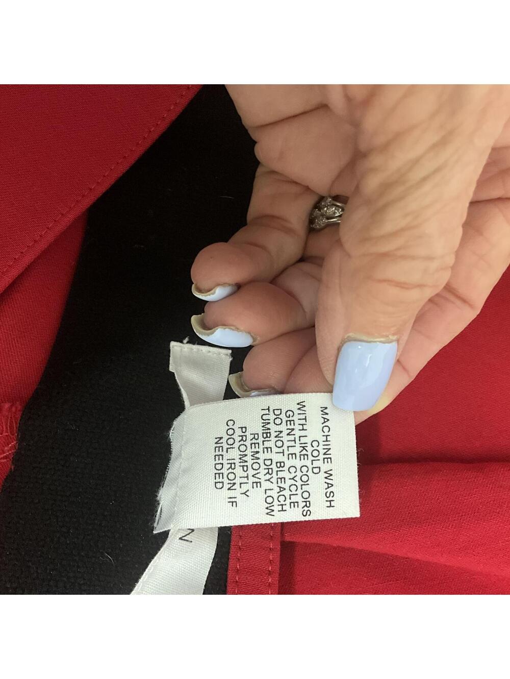 89th and Madison Women's Size 10 Red Cropped Capris Pants Stretch - Picture 7 of 8